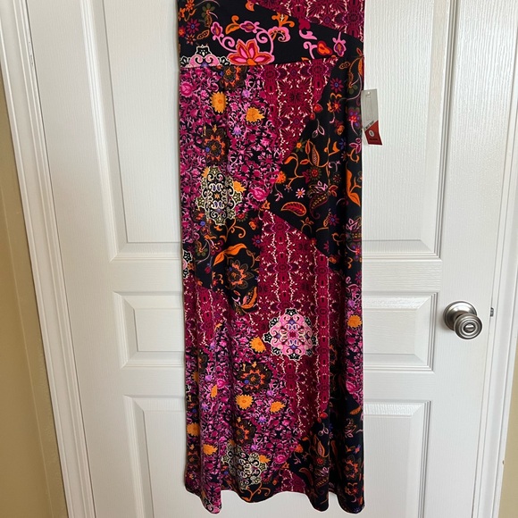 Agnes & Dora Vibrant Floral Maxi Skirt - Pink and Black - Picture 1 of 3